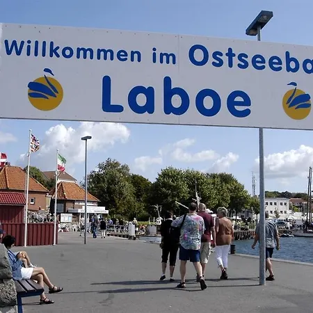 Otel Admiral Scheer Laboe