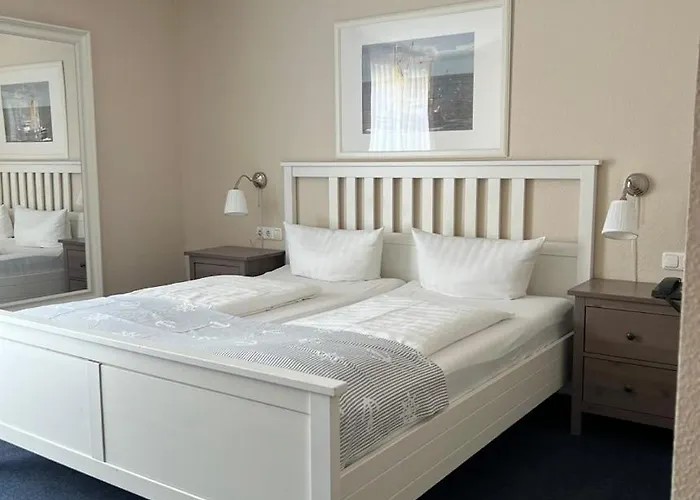 Admiral Scheer Hotel 3*