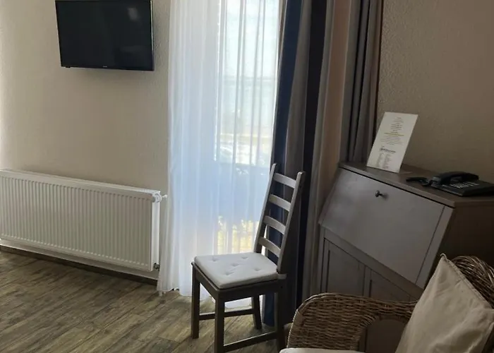 Hotel Admiral Scheer 3*