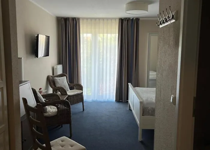 Admiral Scheer 3* Laboe