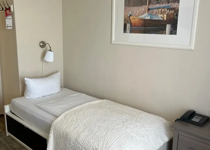 Admiral Scheer Hotel